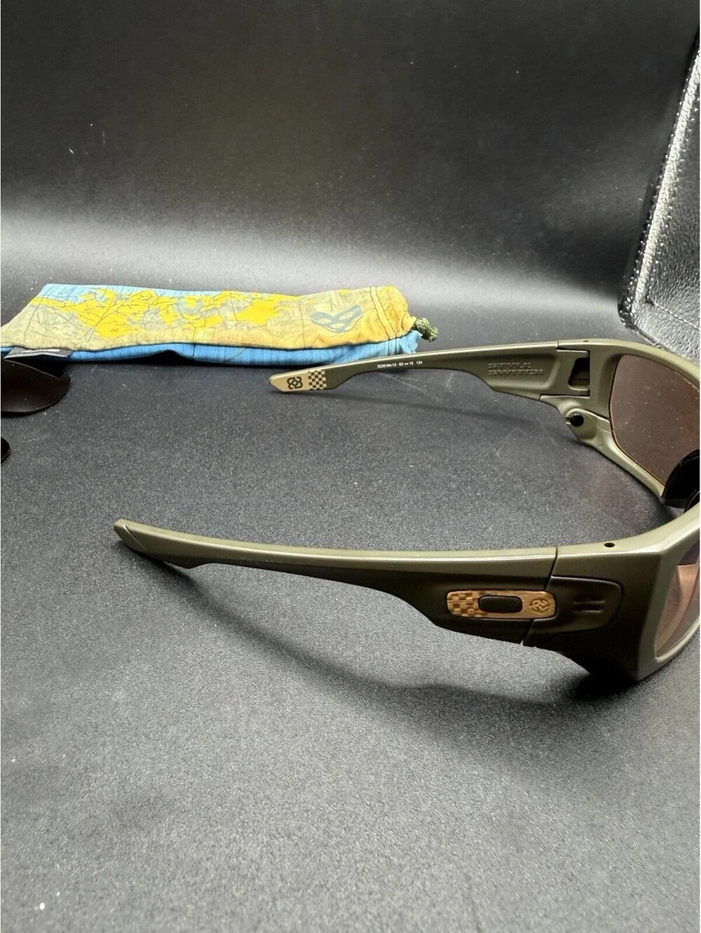 Oakley Style Switch Matte Dark Green/VR50 Bob Burnquist OO9194-13